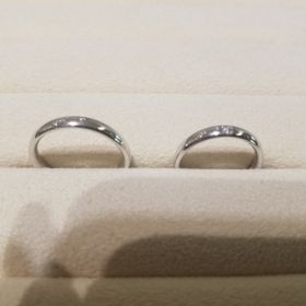 【TRECENTI(トレセンテ)の口コミ】 シンプルなデザインで、歳をとっても飽きがこないだろうなと思いました。
…