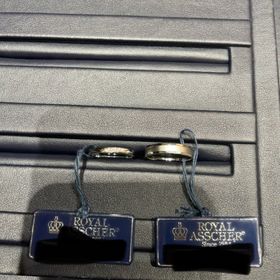 【ROYAL ASSCHER(ロイヤル・アッシャー)の口コミ】 ロイヤルアッシャーというブランドが築いてきた歴史を感じさせられる重厚…