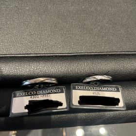 【エクセルコダイヤモンド(EXELCO DIAMOND)の口コミ】 ウェーブ系の中でも様々なデザインがあり、女性用と男性用のデザインを別…