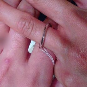 【ケイウノ ブライダル(K.UNO BRIDAL)の口コミ】 ひねりが入った様なウェーブラインが綺麗に出ている点が気に入りました。…