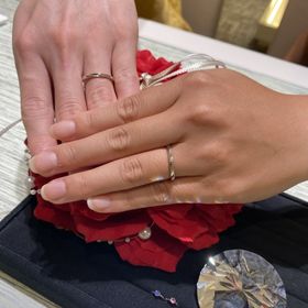 【TRECENTI(トレセンテ)の口コミ】 ストレートリングにアクセントとしてねじれが入っているのが、気に入りま…