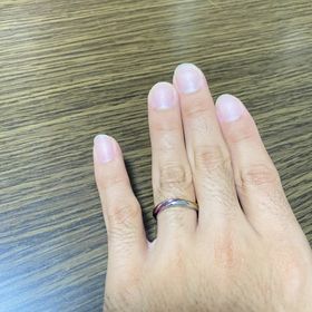 【SORA(ソラ)の口コミ】 指輪の形が好きでただの丸い感じじゃなく流線形っぽいのがいいです
あと細…