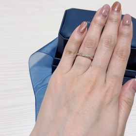 【銀座ダイヤモンドシライシの口コミ】 シンプルながらも他にはないダイヤの付け方（表面になるべくダイヤが出る…