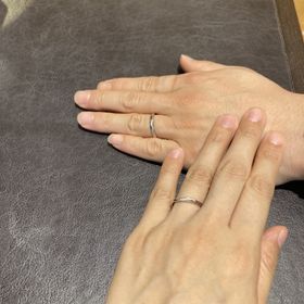 【TRECENTI(トレセンテ)の口コミ】 この指輪の決め手はいろんな指輪を試着した中で一番指が綺麗に見える形状…
