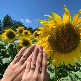 【ラザール ダイヤモンド(LAZARE DIAMOND)の口コミ】 どこのブランドにしたいとか希望がなく、ゼクシィを読んで、シンプルな指…