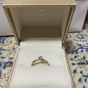 【BRIDGE(ブリッジ)の口コミ】 シンプルなデザインで探していて、シンプル且つ華やかなデザインが好みだ…