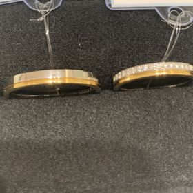【GALA JEWELRY(ガラジュエリー)の口コミ】 【指輪のデザインについて】
シンプルなものが多い印象でした。全てのショ…