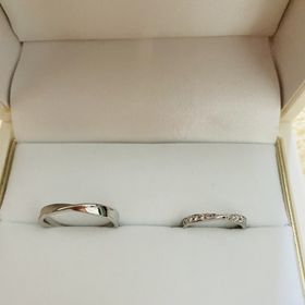 【宝寿堂(ほうじゅどう)の口コミ】 ハーフエタニティに憧れていました。普通のデザインだとどれも似ていて同…