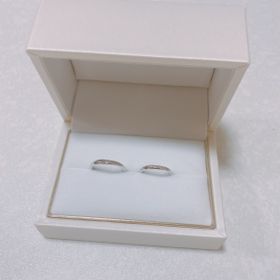 【宝寿堂(ほうじゅどう)の口コミ】 はめた瞬間にこれがいいと
直感で観じました。
Vラインで指が細く見えるの…