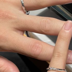 【エクセルコダイヤモンド(EXELCO DIAMOND)の口コミ】 ミル打ちもあってダイヤモンドもついていて、いいとこどりした素敵な指輪…