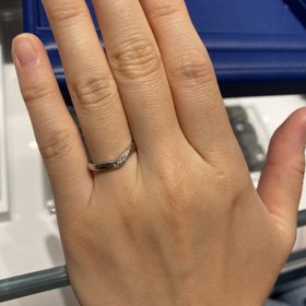 【俄(にわか)の口コミ】 指輪のデザインはかなり個性的ですが種類が多いので自分に合ったものを検…