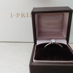 【アイプリモ(I-PRIMO)の口コミ】 まずアイプリモを選んだ理由は、一緒に結婚指輪を見ていたら、彼女がこの…