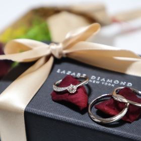 【ラザール ダイヤモンド(LAZARE DIAMOND)の口コミ】 婚約指輪がラザールダイヤモンドだったので、同じブランドがいいなと思っ…