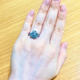 【ブシュロン(BOUCHERON)の口コミ】 雑誌に掲載されたこの指輪を見た瞬間、生涯独身でも必ず手に入れたいと思…