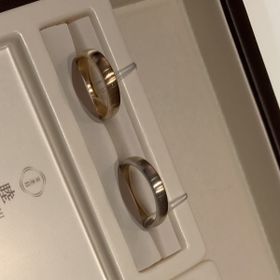 【俄(にわか)の口コミ】 写真と比較するとわかりにくいですが木目のような模様がうっすら入ってお…