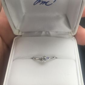 【ジュエリームナカタ(Jewelry MUNAKATA)】の口コミ 私の場合、既製品も店舗に見に行きましたが婚約指輪に対してのイメージが合...