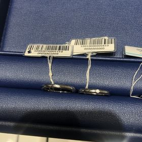 【銀座ダイヤモンドシライシの口コミ】 アノリューは指輪の太さ、形(ストレートやウェーブ等)、石の数、留め方を…