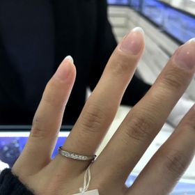 【ヴァンドーム青山(VENDOME AOYAMA)の口コミ】 ダイヤがはいっていて、手を動かすだけでとてもキラキラして、テンション…