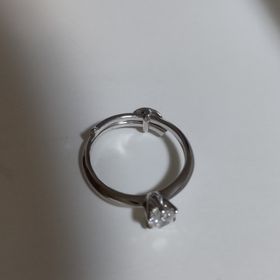 【銀座ダイヤモンドシライシの口コミ】 相手に内緒で購入したかったが、サイズやデザインの好みが分からず悩んで…