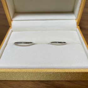 【ケイウノ ブライダル(K.UNO BRIDAL)の口コミ】 指輪のデザインがとてもシンプルで理想だったので選びました。もともと婚…