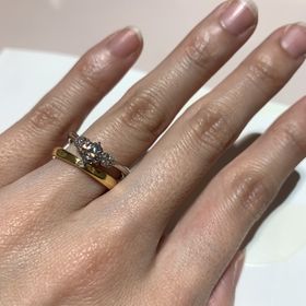 【TRECENTI(トレセンテ)の口コミ】 婚約指輪と結婚指輪を見に行きました。デザインは他のお店と類似している…