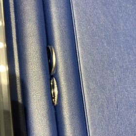 【銀座ダイヤモンドシライシの口コミ】 細身の指輪を探しており、こちらの指輪を選びました。指輪にダイヤがたく…