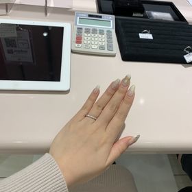 【TRECENTI(トレセンテ)の口コミ】 【指輪のデザイン】
王道でシンプルなデザインの指輪がいい方におすすめで…