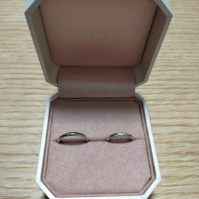 【TRECENTI(トレセンテ)の口コミ】 指輪の素材は純度の高いプラチナで、ちょっとの事では傷がつかないだろう…