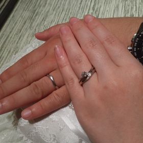 【TRECENTI(トレセンテ)の口コミ】 婚約指輪はトレセンテラインのフローラを選びました。
トレセンテ独自のお…