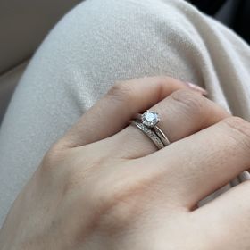 【voulez vous(ヴーレ・ヴー)の口コミ】 デザインと箱ですかね！重ね付けしたかったのでサイズ感もぴったりでとっ…