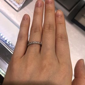 【GALA JEWELRY(ガラジュエリー)の口コミ】 ダイヤモンドの質、コストパフォーマンスがとにかくよかったです。エタニ…