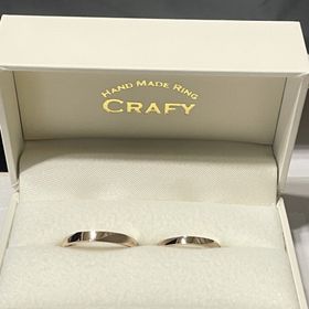 【CRAFY(クラフィ)の口コミ】 仕事がら、指輪をしない2人です
また、彼は普段からアクセサリーもしない…