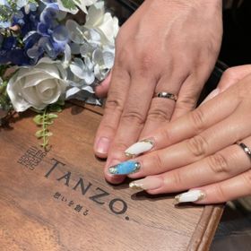 【TANZO.(鍛造指輪)の口コミ】 指輪のデザインがたくさんあり、担当の方と一から話し合いデザイン一つ一…