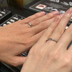 【エクセルコダイヤモンド(EXELCO DIAMOND)の口コミ】 窓口業務の仕事でもつけていたいため、シンプルすぎずでもキラキラしてい…