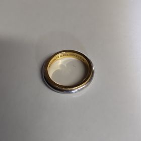 【ティファニー(Tiffany & Co.)の口コミ】 昔雑誌で見かけた時からの憧れの指輪でした。
シルバー、ゴールドどちらの…