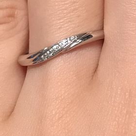 【エクセルコダイヤモンド(EXELCO DIAMOND)の口コミ】 ゴージャスな存在感のあるリングなイメージです(*^ω^*)ダイヤが全て…