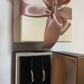 【アイプリモ(I-PRIMO)の口コミ】 彼からもらったプロポーズリングがアイプリモさんでした！結婚指輪を購入…