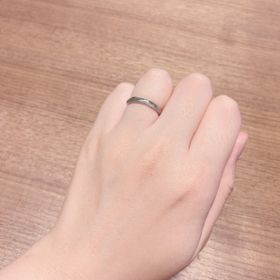 【uchimari(ウチマリ)の口コミ】 お互いにピンとくるデザインの指輪を見つけることができずにいたところ、…