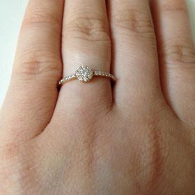 【MUNISO(ムニソー)】の口コミ 豪華なダイヤモンドリングよりも、毎日つけられるようなゴールドのリングを...