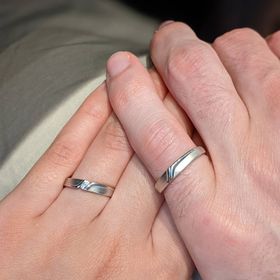 【LANVIN(ランバン)】の口コミ ランバンの着用指輪は、流れるように高低差のグラデーションとともに入った...