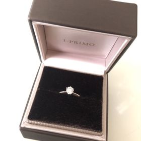 【アイプリモ(I-PRIMO)の口コミ】 数あるダイヤモンドの中で、今回購入したダイヤモンドがもっとも彼女に合…