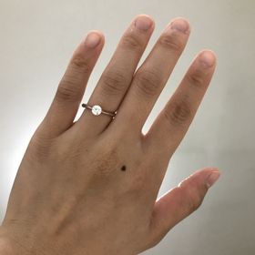 【銀座ダイヤモンドシライシの口コミ】 プロポーズの時にダイヤだけを彼にプレゼントしてもらいました。その時の…