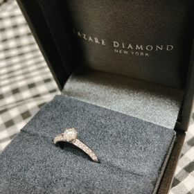 【ラザール ダイヤモンド(LAZARE DIAMOND)の口コミ】 こちらに伺う前に数店舗試着をしてきました。

沢山見すぎて、自分はどの…