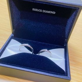 【エクセルコダイヤモンド(EXELCO DIAMOND)の口コミ】 5店舗ほど、他の指輪のブランドを見ましたが、一番デザインに特徴があった…