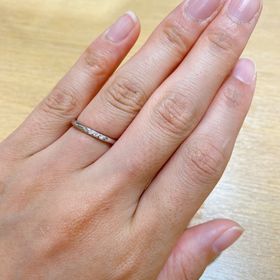 【TRECENTI(トレセンテ)の口コミ】 とても着けやすいデザインで
普段アクセサリーを着けない私でも違和感なく…