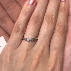 【ジュエリーツツミ(JEWELRY TSUTSUMI)の口コミ】 天使の羽のようなデザインで、女性らしい柔らかさもあって、すごくかわい…