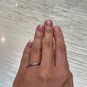 【TRECENTI(トレセンテ)の口コミ】 いろいろ見させていただき、写真の指輪が気に入りましたが、どこから見て…