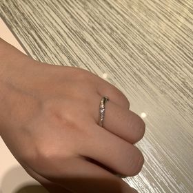 【TRECENTI(トレセンテ)の口コミ】 ウェーブタイプ。ハーフエターニティ。ダイヤモンド原石を２つに割った片…