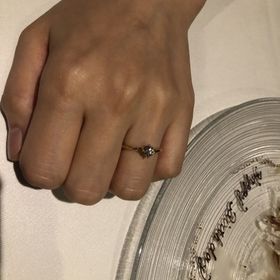 【銀座ダイヤモンドシライシの口コミ】 デザインと案内が他店より良かったため。デザインはいろんな種類があって…