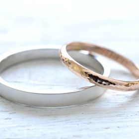 【湘南彫金工房 andfuseの口コミ】 お互い手に馴染む色、デザインを選びました！
素材、太さ、デザインでそれ…